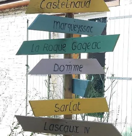 Aux Couleurs D'esteil Bed & Breakfast