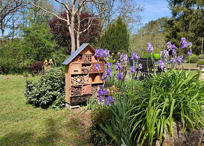 Aux Couleurs D'esteil 4*