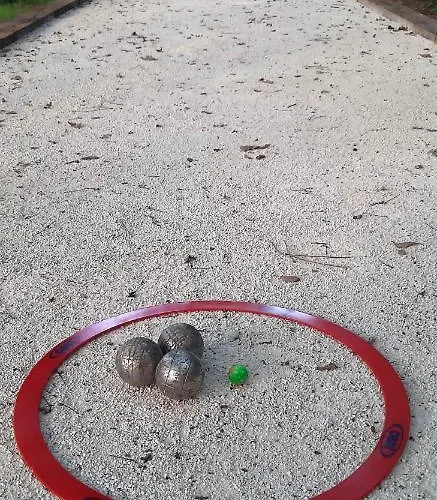 Aux Couleurs D'esteil Bed & Breakfast