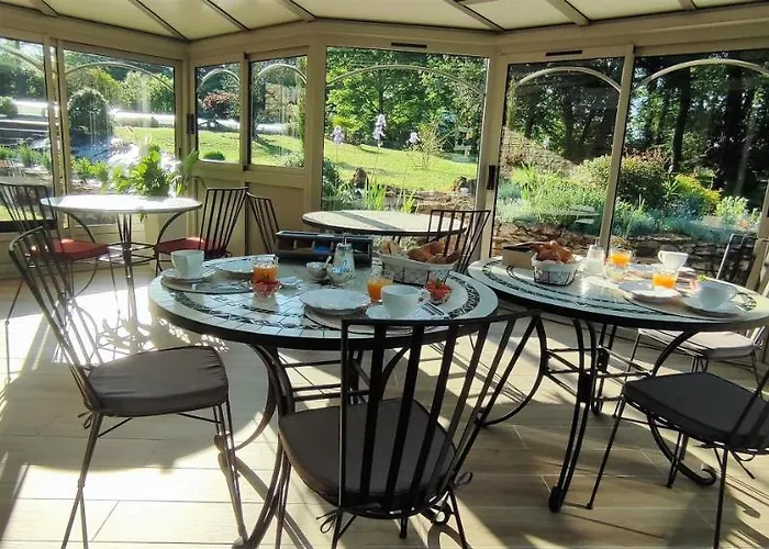 Aux Couleurs D'esteil Bed & Breakfast Sainte-Nathalène