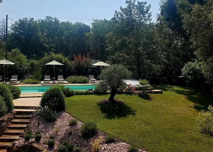 Bed & Breakfast Aux Couleurs D'esteil Sainte-Nathalène